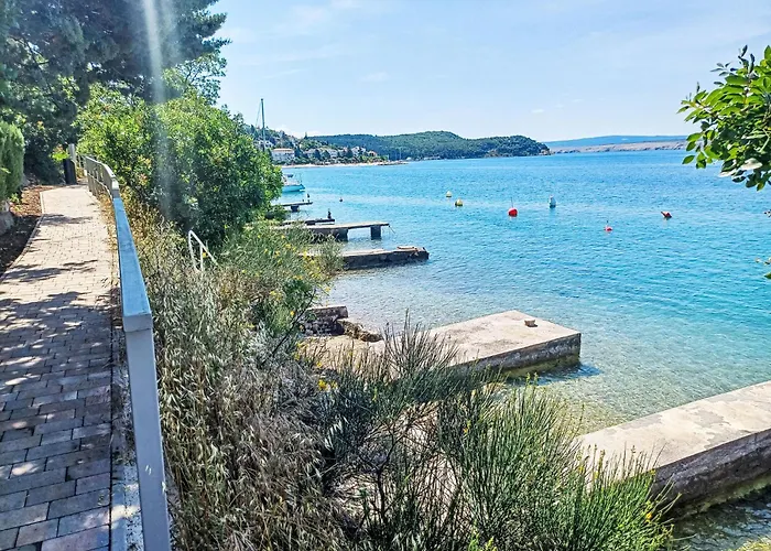 Appartement Iris By Interhome