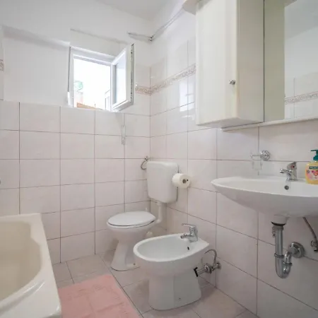 Iris By Interhome * Jadranovo