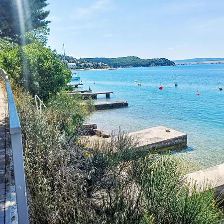 Appartement Iris By Interhome