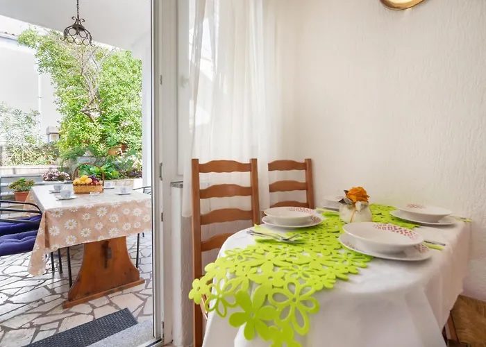 Appartamento Iris By Interhome